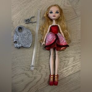 Mattel 2013 Ever After High Apple White Doll Daughter Snow White